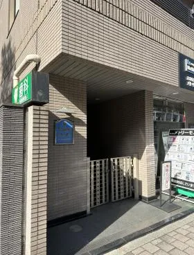 ローレル麻布十番ビルの外観