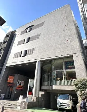 フェスタ麻布ビルの外観
