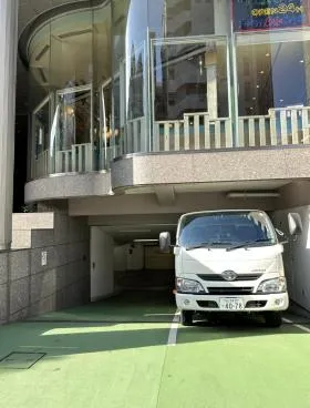 フェスタ麻布ビルの外観