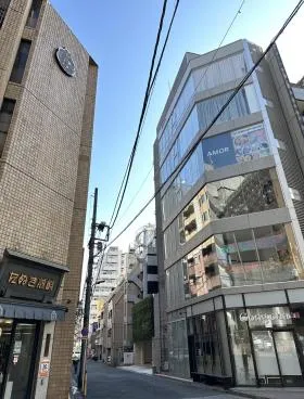 フェスタ麻布ビルの外観
