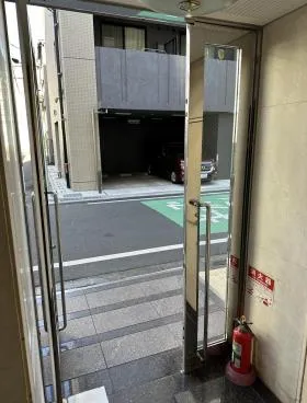 SDビルの外観