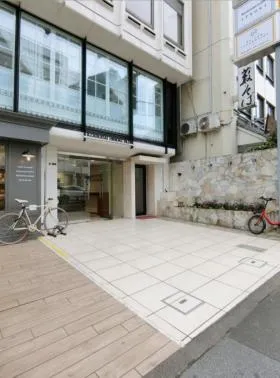 麻布台日ノ樹ビルの外観