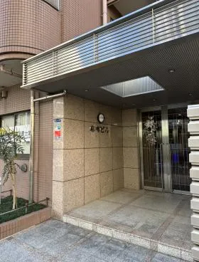 麻布ビルの外観