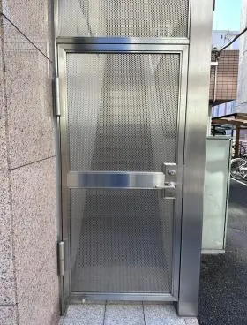 麻布ビルの外観