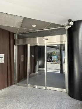トワイグレックビルの外観