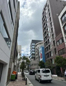 グラニート丸絖ビルの外観