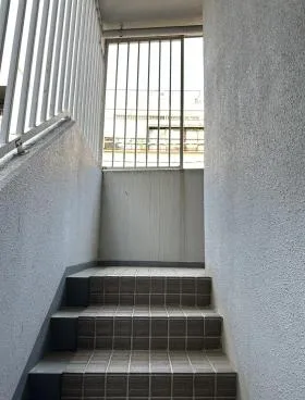 神山町Yビルの外観