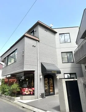 若菜ビルの外観