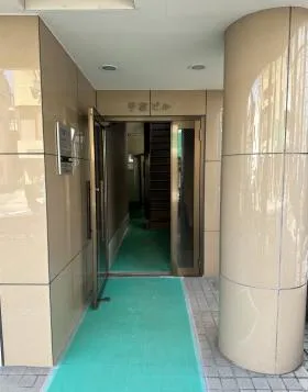 平家ビルの外観
