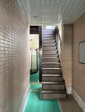 平家ビルの外観