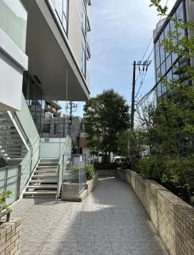 代官山プラザビルの外観
