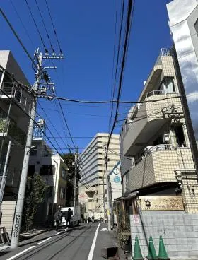 テムズコートビルの外観