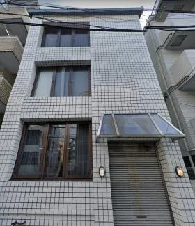 彰和ビルの外観