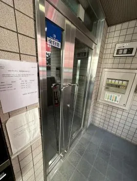 堀内神保町ビルの外観