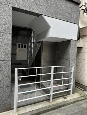 マルチーノビルの外観