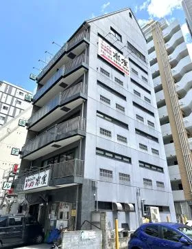 博朋ビルの外観