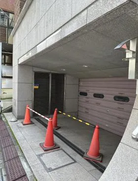 エルデ本郷館ビルの外観