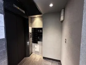 TRUST VALUE神田須田町(旧:虎・吉川)ビルの外観