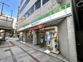ファミリーマート