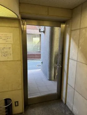 石垣ビルの外観