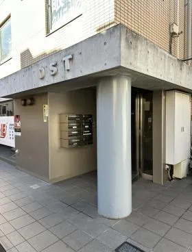 OSTビルの外観