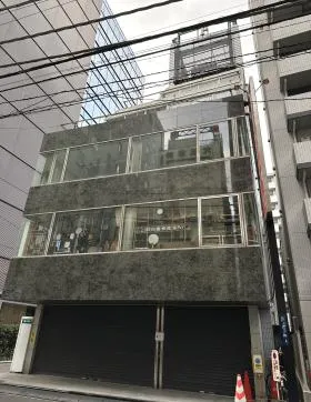 東京真珠上野ビルの外観