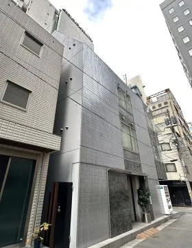 東京真珠上野ビルの外観
