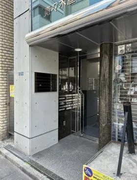 寿々木屋ビルの外観