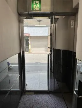 寿々木屋ビルの外観