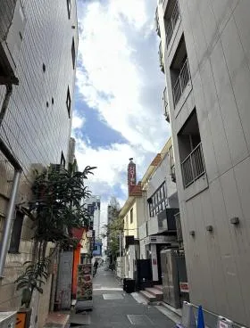 小島ビルの外観