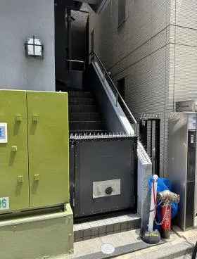 黒門ミヤマビルの外観