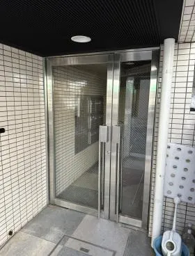 スズランハイネスビルの外観