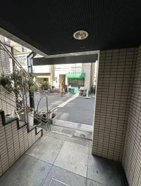 スズランハイネスビルの外観