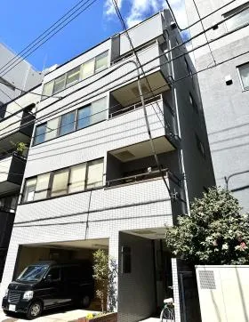 コンフォール村上ビルの外観