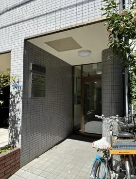 コンフォール村上ビルの外観
