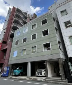 スギタビルの外観
