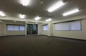 テラ21ビルの外観