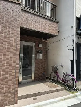 小柳ビルの外観