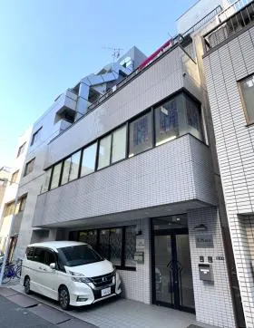 USビルの外観