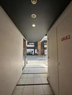 FIVE-iビルの外観