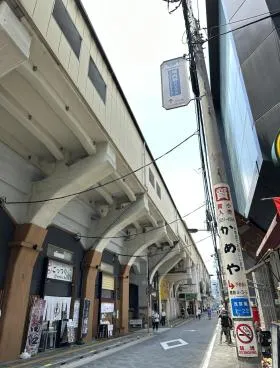 FIVE-iビルの外観