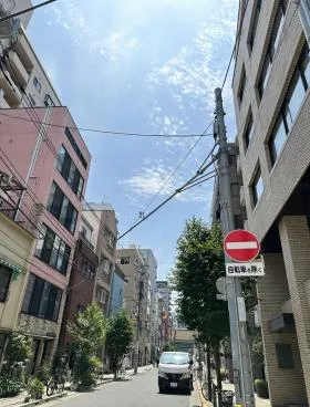 PIT-INビルの外観