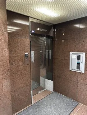 THEFWビルの外観