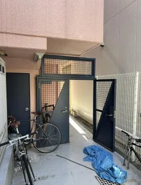 HMビルの外観