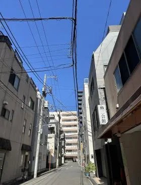 HMビルの外観