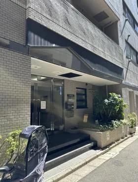 ライフコア蔵前ビルの外観