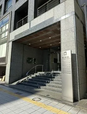 MKビルの外観