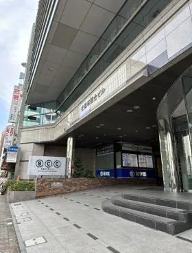 セザールセンタービルの外観