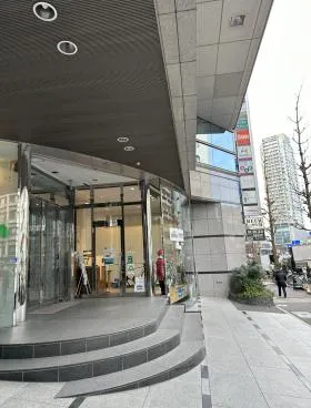 セザールセンタービルの外観