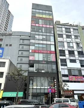 目黒駅前山田ビルの外観
